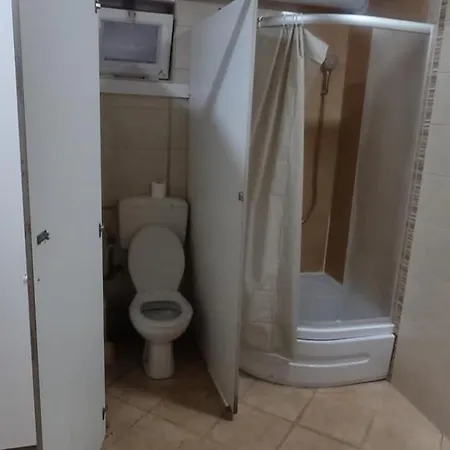 Otoka Hotell 2*