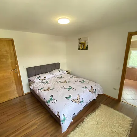 Otoka Hotell 2*